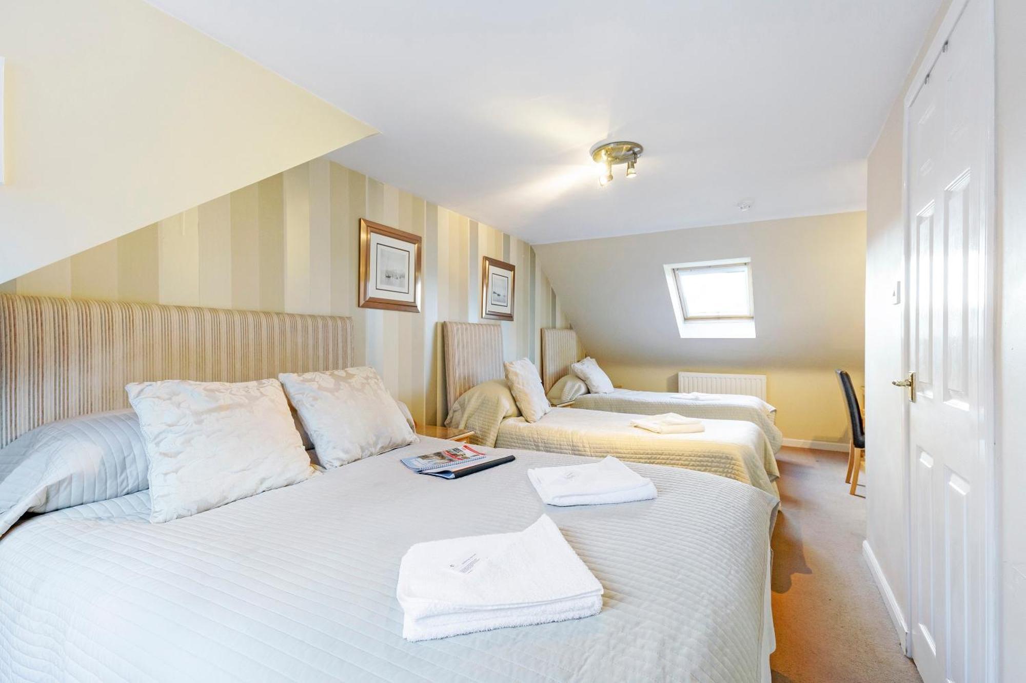 Arden Guest House, Craigmillar Castle Edinburg Exteriör bild